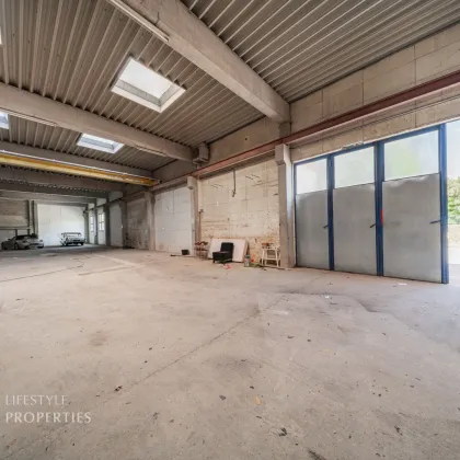 Attraktives Gewerbejuwel: Lagerhalle + Büroflächen mit Photovoltaik direkt am Bahnhof - Bild 2