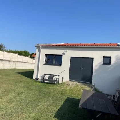 Bauplatz in absoluter Ruhelage - mitsamt neuer, großzügiger Garage in Winden am See - Bild 3