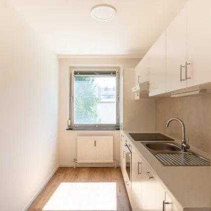 HOCHWERTIGE 3 - ZIMMER WOHNUNG / NÄHE SCN - Bild 3