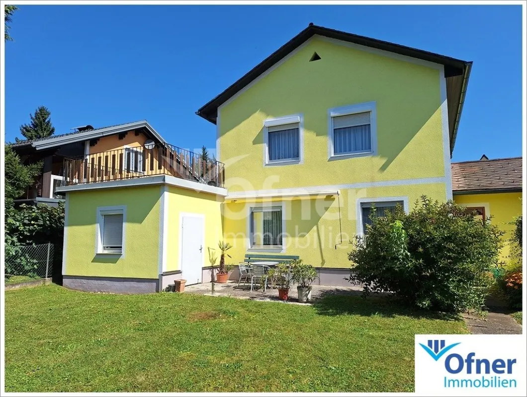 Gepflegtes Familienhaus in zentraler Ruhelage steht zum Einzug bereit! - Bild 1