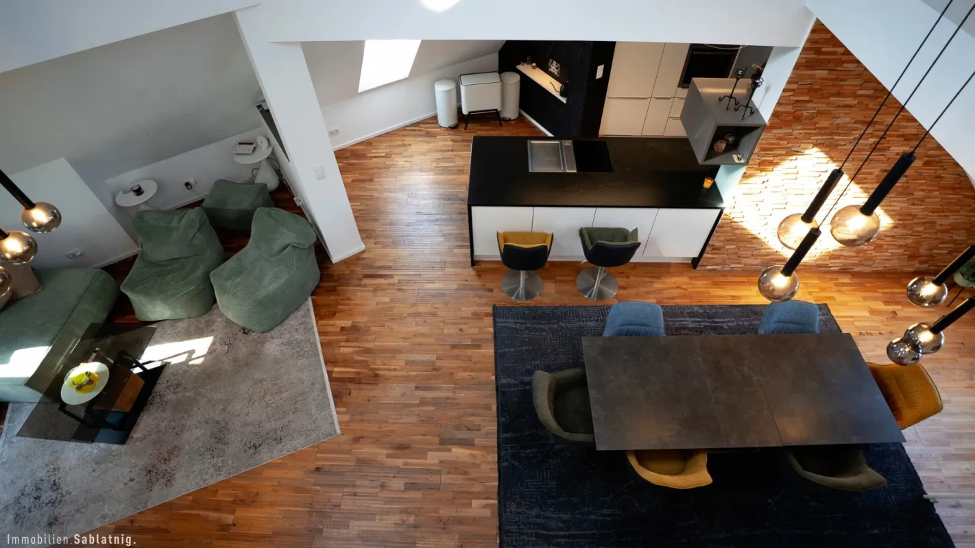 PENTHOUSE DER EXTRAKLASSE! 230m² Wohnluxus mit Galerie & Traumterrasse! - Bild 1