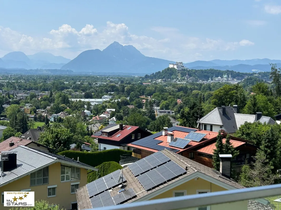 neuer KP: Exklusives Wohnen in Salzburg - Erstbezug-Villa in Aigen mit unverbaubarem Blick über die Stadt bis zur Festung Hohensalzburg - Bild 1