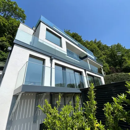 neuer KP: Exklusives Wohnen in Salzburg - Erstbezug-Villa in Aigen mit unverbaubarem Blick über die Stadt bis zur Festung Hohensalzburg - Bild 2