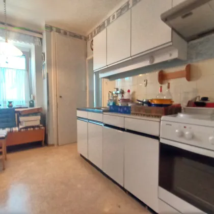 Freundliche, helle schöne Wohnung mit Fernsicht in Graz - Bild 2