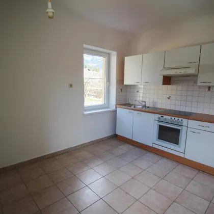 KLEINE, FEINE MIETWOHNUNG IN SCHÖNER LAGE OBERHALB VON SEEBODEN! - Bild 2