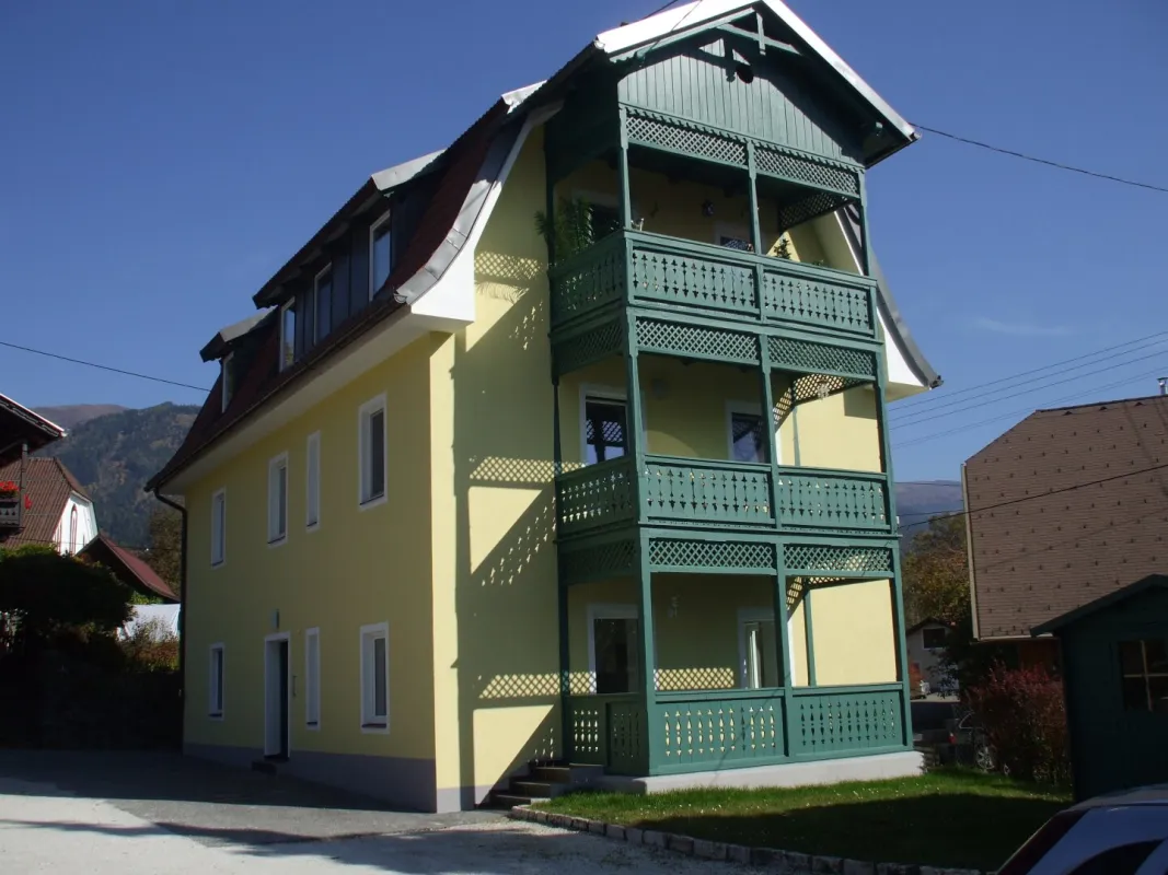 KLEINE, FEINE MIETWOHNUNG IN SCHÖNER LAGE OBERHALB VON SEEBODEN! - Bild 1