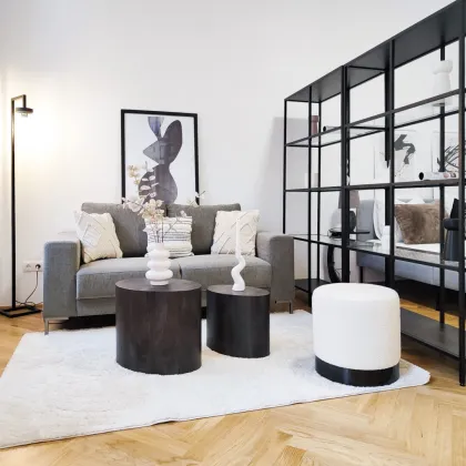 Erstbezug nach Sanierung: Studio-Apartment mit Balkon im 3. Liftstock eines gepflegten Altbaus - Bild 2