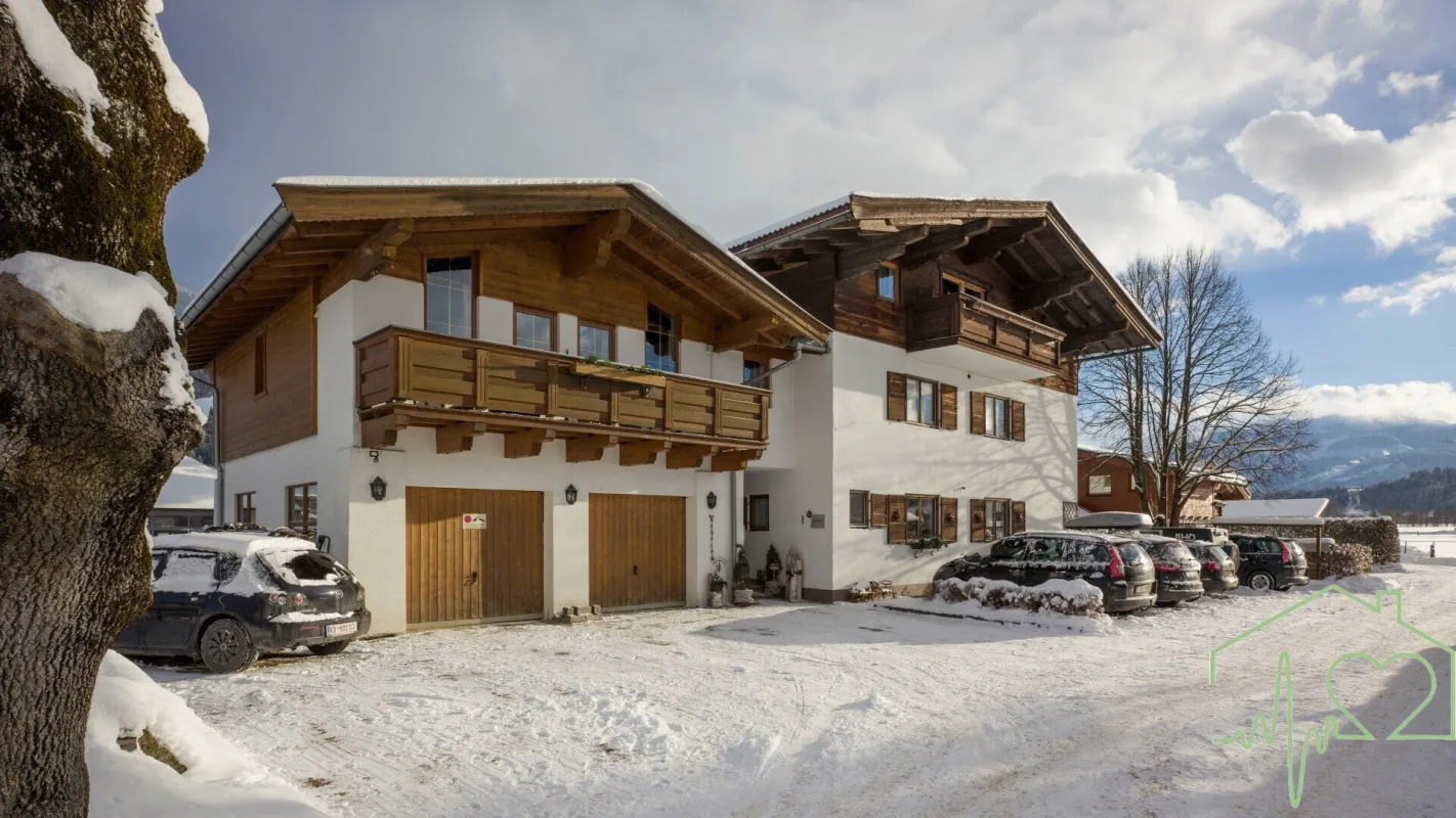 Apartmenthaus mit vielfältigen Möglichkeiten in Oberndorf/Tirol - Perfekt für Investoren! - Bild 1