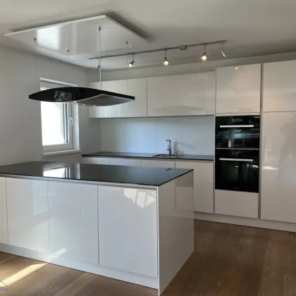 KAUF SALZBURG STADT - ZENTRALE CITY-LAGE MAXGLAN: Exklusive 85 m² 2-3 Zimmer-Wohnung mit Traumküche und 29 m² Süd-West-Balkon - Bild 3