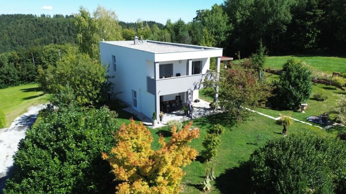 Traumhaftes, modernes Einfamilienhaus in erhöhter Aussichtslage - Bild 1