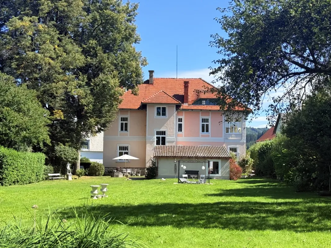 Seltene Jugendstil-Villa aus 1906 – prachtvoll restauriertes Anwesen mit Parkgrundstück im Herzen des Murtals - Bild 1