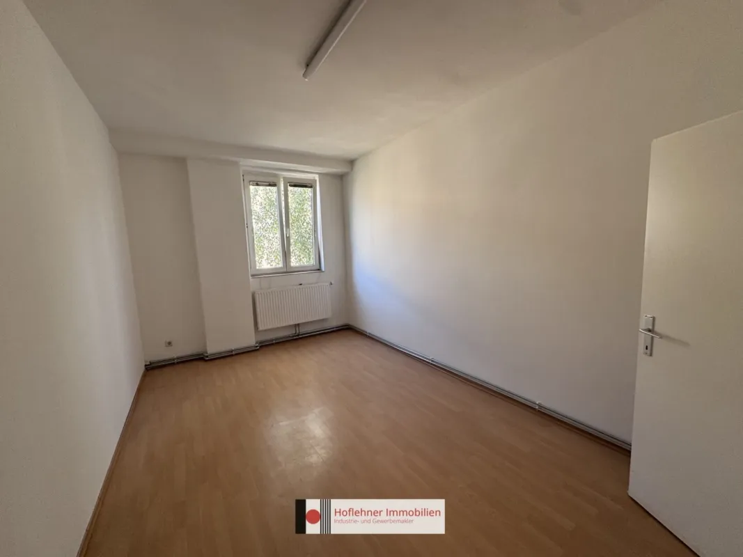 27 m² | Büro im 1. OG - Bild 1