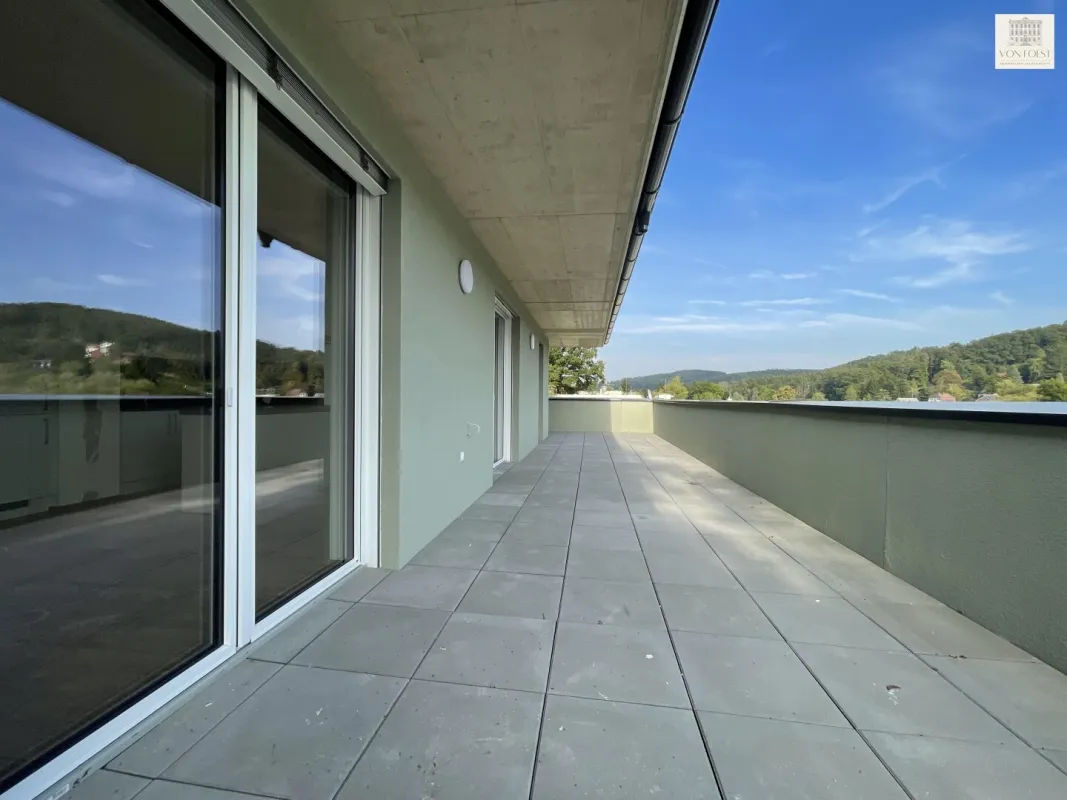 PENTHOUSE mit 100 m² großer Dachterrasse und traumhaftem Fernblick - Bild 1