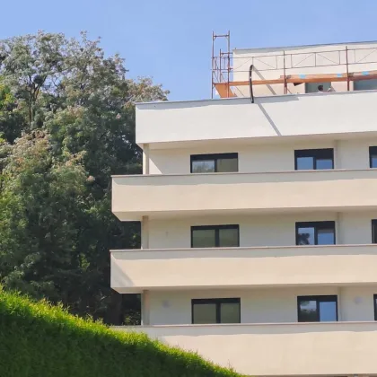 Anlage/Vorsorge,beste Vermietbarkeit-stilvolle 2 ZI und 4 ZI  Erstbezugswohnungen LKH Nähe -Top Lage, große Balkone- wunderschöner Ausblick, Tiefgarage/Parkplatz - Bild 2