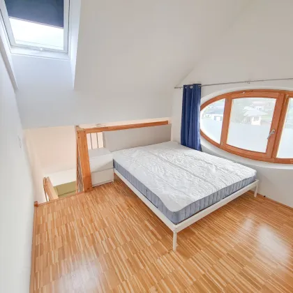 Wals: Möbliertes WG-Zimmer im Dachgeschoss, Top 4/3 - Bild 2