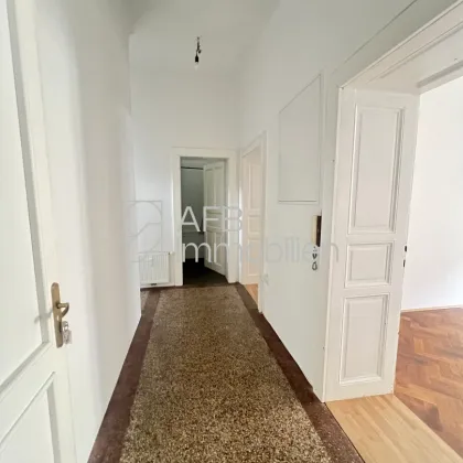 2,5 Zimmer-Altbauwohnung Nähe Dietrichsteinplatz - Bild 2