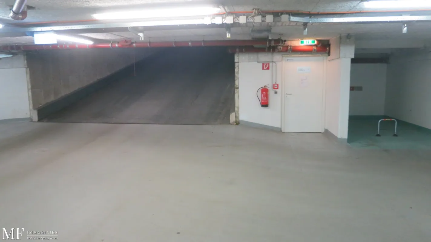 Tiefgaragenstellplatz in 1190 Wien – nur 120 €/Monat! - Bild 1