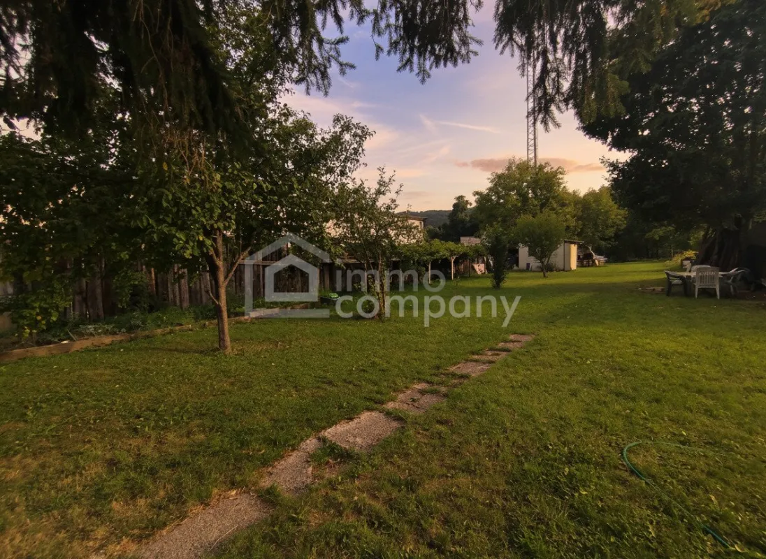 Ihr neuer Standort: Wohnen, Vermieten, Gewerbe – alles auf einem Grundstück - Bild 1