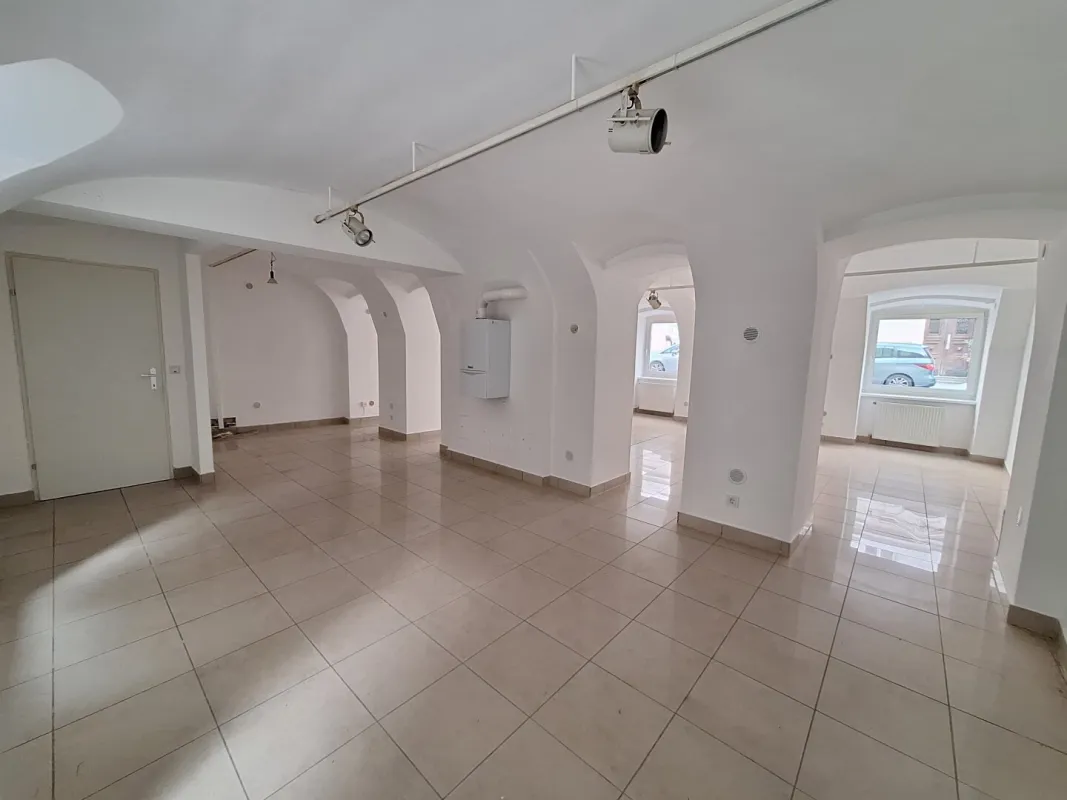 360° TOUR / Multifunktional nutzbares Geschäftslokal/Büro in sehr guter Lage des 7. Bezirks - Bild 1