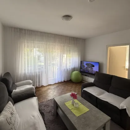 Feldkirch-Tisis: charmante 3,5-Zimmer-Wohnung mit ca. 74,75 m² mit kleinem Balkon 2,4 m2 - nähe LKH - grenznah zu FL/CH - Bild 2