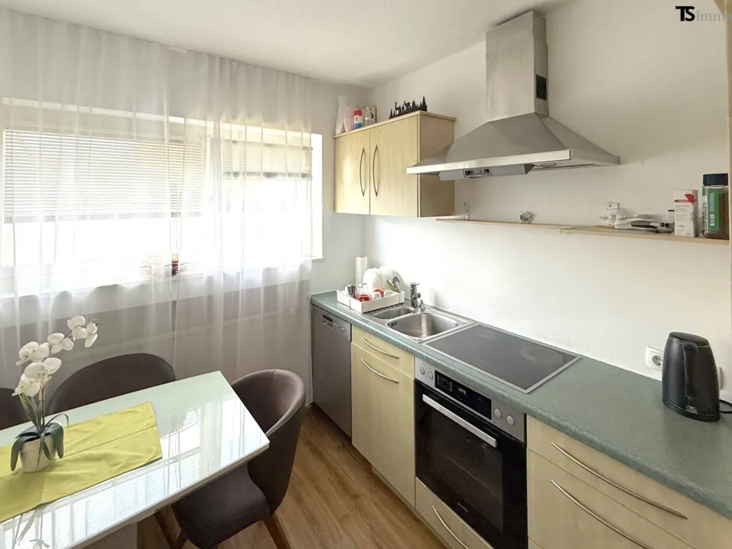 Feldkirch-Tisis: charmante 3,5-Zimmer-Wohnung mit ca. 74,75 m² mit kleinem Balkon 2,4 m2 - nähe LKH - grenznah zu FL/CH - Bild 1