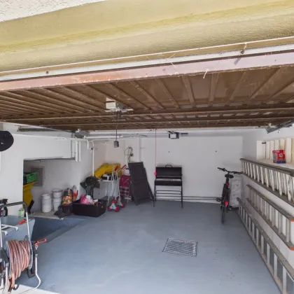 Traumhaus in Ternitz: 5 Zimmer, Garten, Pool & Garagen! - Bild 3