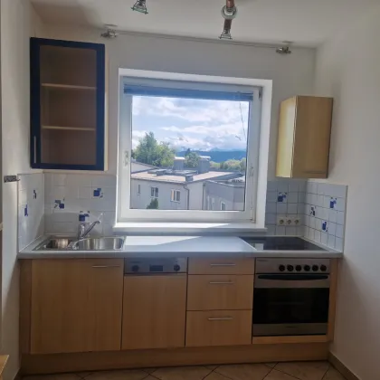 SONNIGE LAGE -  DACHGESCHOSSWOHNUNG MIT DIREKTZUGANG ZUM DRAURADWEG - Bild 2