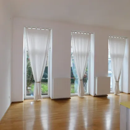 Großzügige Wohnung mit 4 Meter Deckenhöhe - Saniert - Perfekter Grundriss - Bild 3