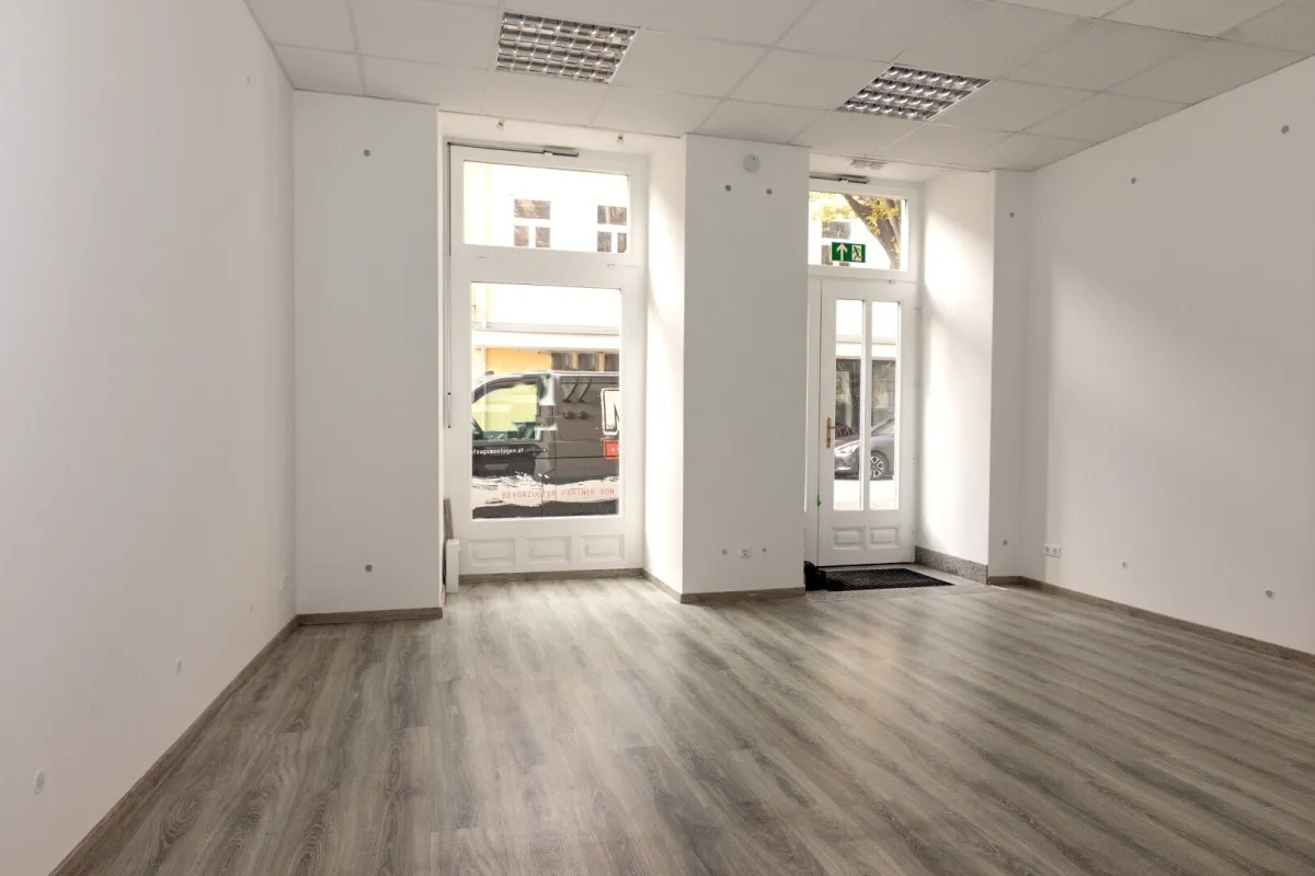 BADEN,  an der Fußgängerzone: top-saniertes Geschäftslokal / Büro bzw. Gewerbe-Räume:mit Teeküche (Anschlüsse), Toilette - Bild 1