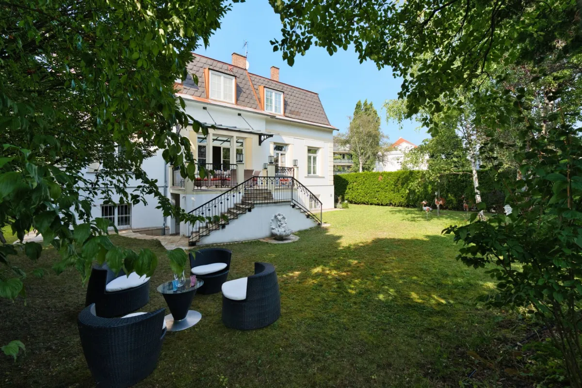 Charme, Raum & Ruhe: Ihr persönliches Stück Altbau-Geschichte in Hietzing! - Bild 1