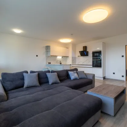 Optimal aufgeteilte 2 Zimmer Wohnung mit Fernblick direkt in Stockerau "inkl. Heizung & Warmwasser" - Bild 2