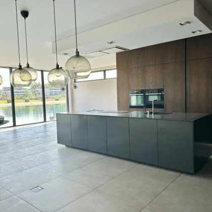 EXKLUSIVE SEEVILLA an der Copacabana - LUXUS mit eigenem Seezugang! - Bild 3