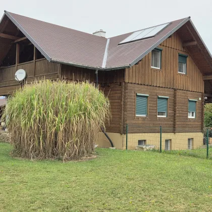 Holzblockhaus mit Vollkeller in guter Lage - Bild 2