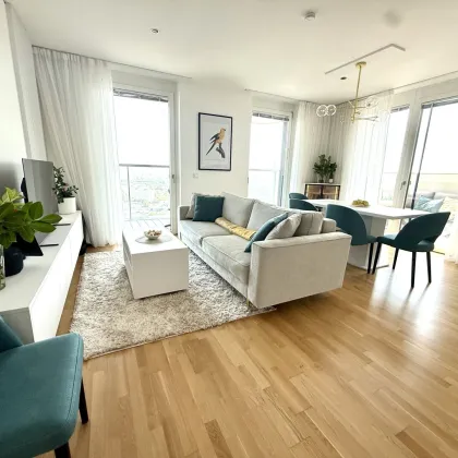LUXURIÖSE STADTWOHNUNG - Panorama-Blick - 16. Liftstock - ca. 91m² gew. NFL - 3 Zimmer - ca. 24m² Balkon/Terr. - Premium Ausstattung - U-Bahn - Bild 3