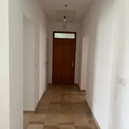Wunderschöne 2-Zimmer-Wohnung mit großzügigem Balkon – Ihr neues Wohlfühlzuhause! - Bild 2