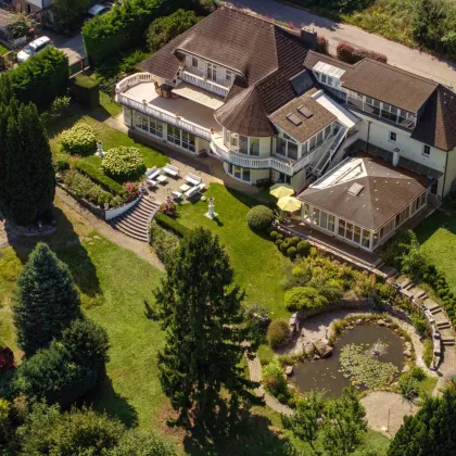 Exklusive Luxusresidenz in Bad Sauerbrunn – 480 m² Wohnfläche, Indoor- & Outdoorpool, Wellness, Pavillon, Gästeeinheit & 3.766 m² Grundstück - Bild 2