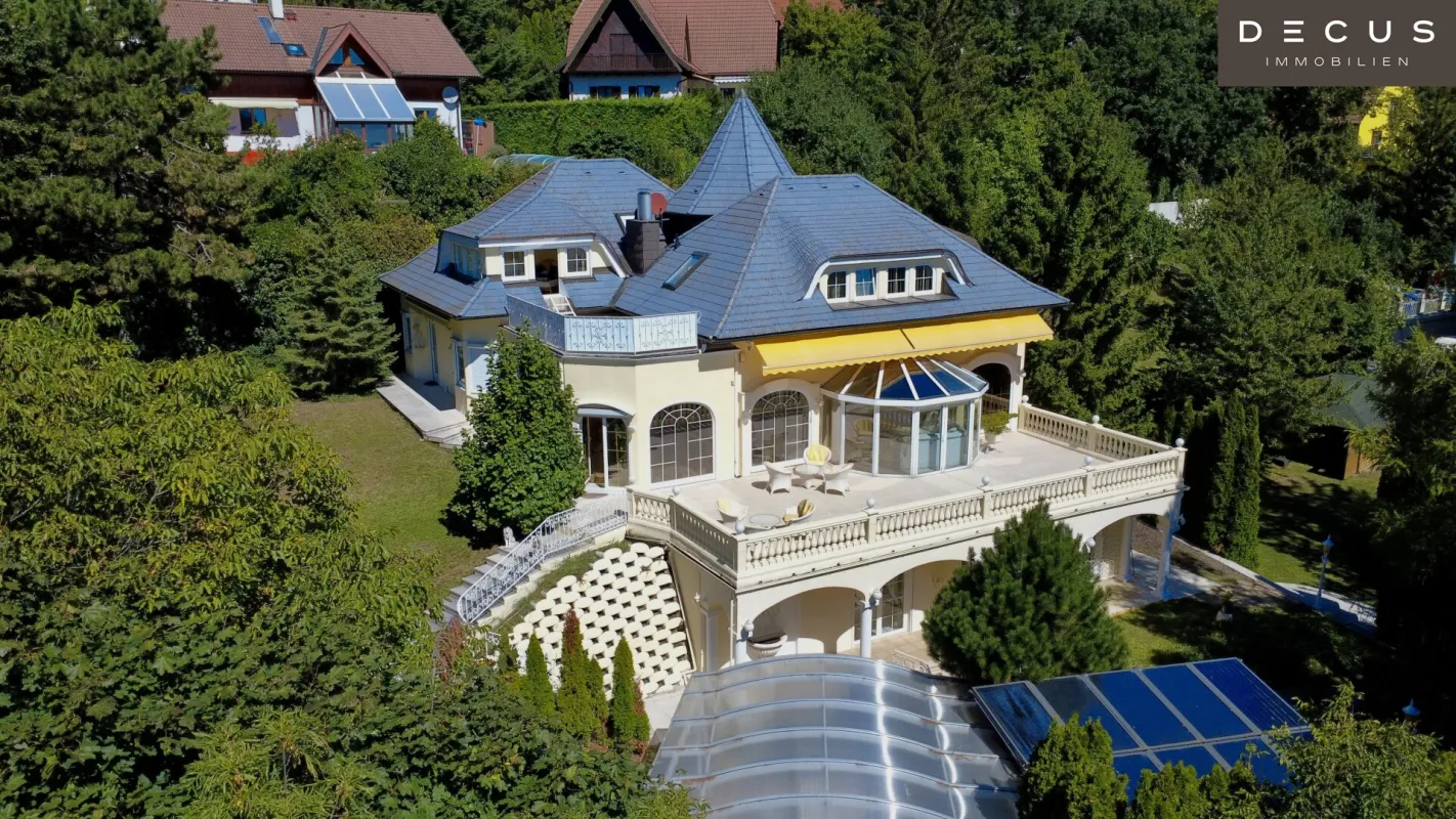 VILLA DER EXTRAKLASSE | BESTLAGE IM GRÜNEN MIT WEITBLICK - Bild 1