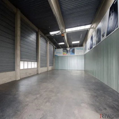 Ebenerdige Lagerhalle mit 294m² im IZ-Süd in Kombination mit Büro ab ca. 113m² - Bild 2