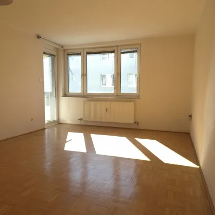 RIEDENBURG!! Charmante 3 Zimmer Wohnung - Bild 2