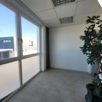 Neuwertige Büro/Praxis in Marchtrenk – 100m² für nur 1.440€/Monat! Ideal für Ihr Business! - Bild 2