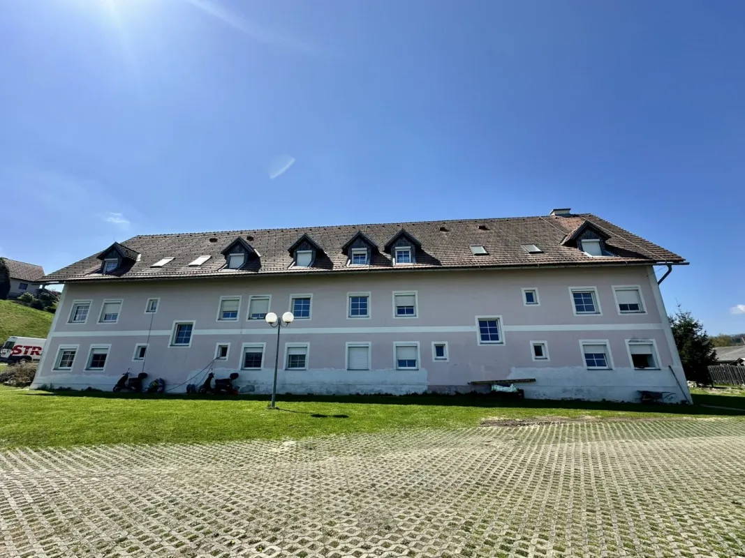 Attraktives Zinshaus in Eibiswald: Pflegeleichtes Renditeobjekt mit Grünblick! - Bild 1