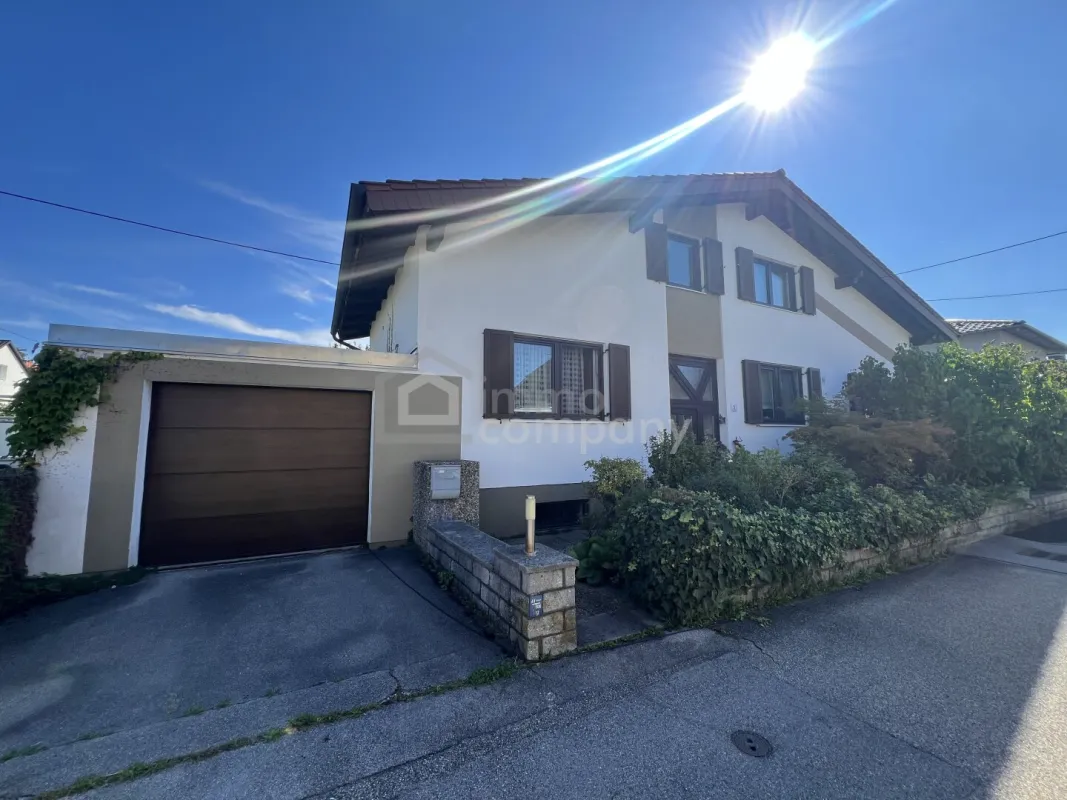 Äußerst gepflegtes Haus in bester Paschinger Lage - Bild 1