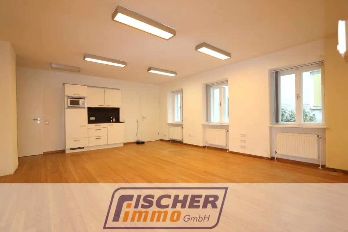 BÜRO/PRAXIS mit drei Räumen in einem historischen Gebäude im romantischen Schlossergässchen in Zentrumsnähe - Bild 1