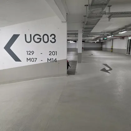 XL-Motorrad-Stellplatz im Hochhaus Grünblick | U2 Stadion | Provisionsfrei - Bild 2