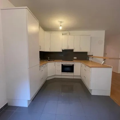 Neuwertige 3-Zimmer-Wohnung mit Gartennutzung und Terrasse in Hietzinger Ruhelage - Bild 3
