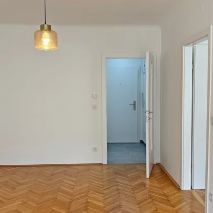 Charmante 2-Zimmer-Wohnung mit Blick ins Grüne - Mauer! - Bild 3
