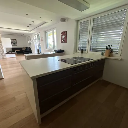 Interessantes Bestandsobjekt auf 1.372m² Grundstücksfläche - Bild 2