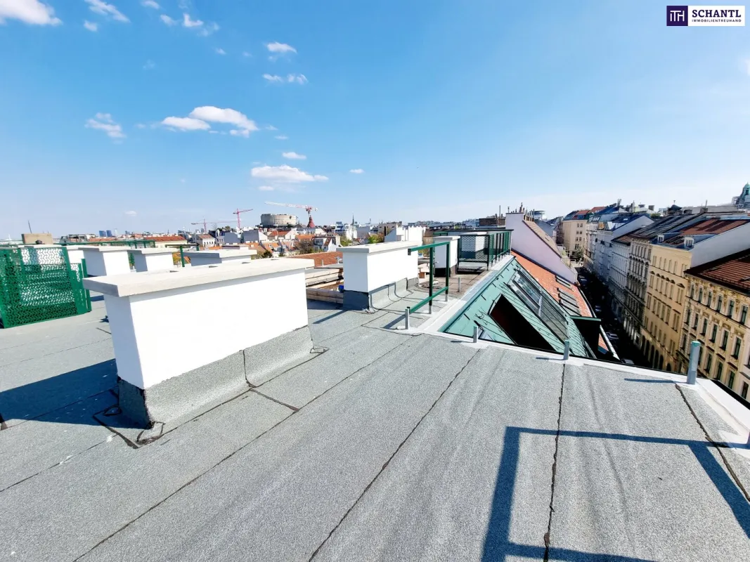 Neuer Preis! Einzigartige Eckwohnung im Dachgeschoss! Rarität in 1070 Wien! Viel Glas + 4 Zimmer + Atemberaubender Wienblick + Hochwertige Ausstattung + Beste Lage im Herzen der City! - Bild 1