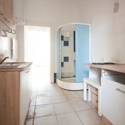 Sanierungsbedürftige Garconniere | ruhige Wohngegend  | 4. Stock mit Lift - Bild 3