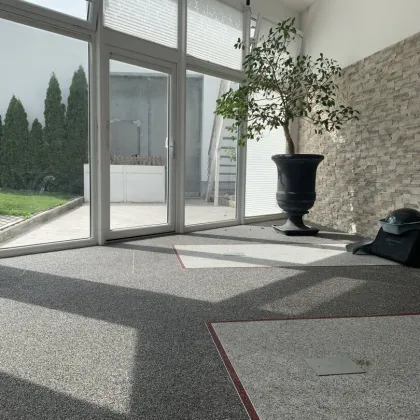 Top-Rendite: Wohnhaus mit Garten und großer Garage, ruhige Lage im Zehnerviertel - Bild 2